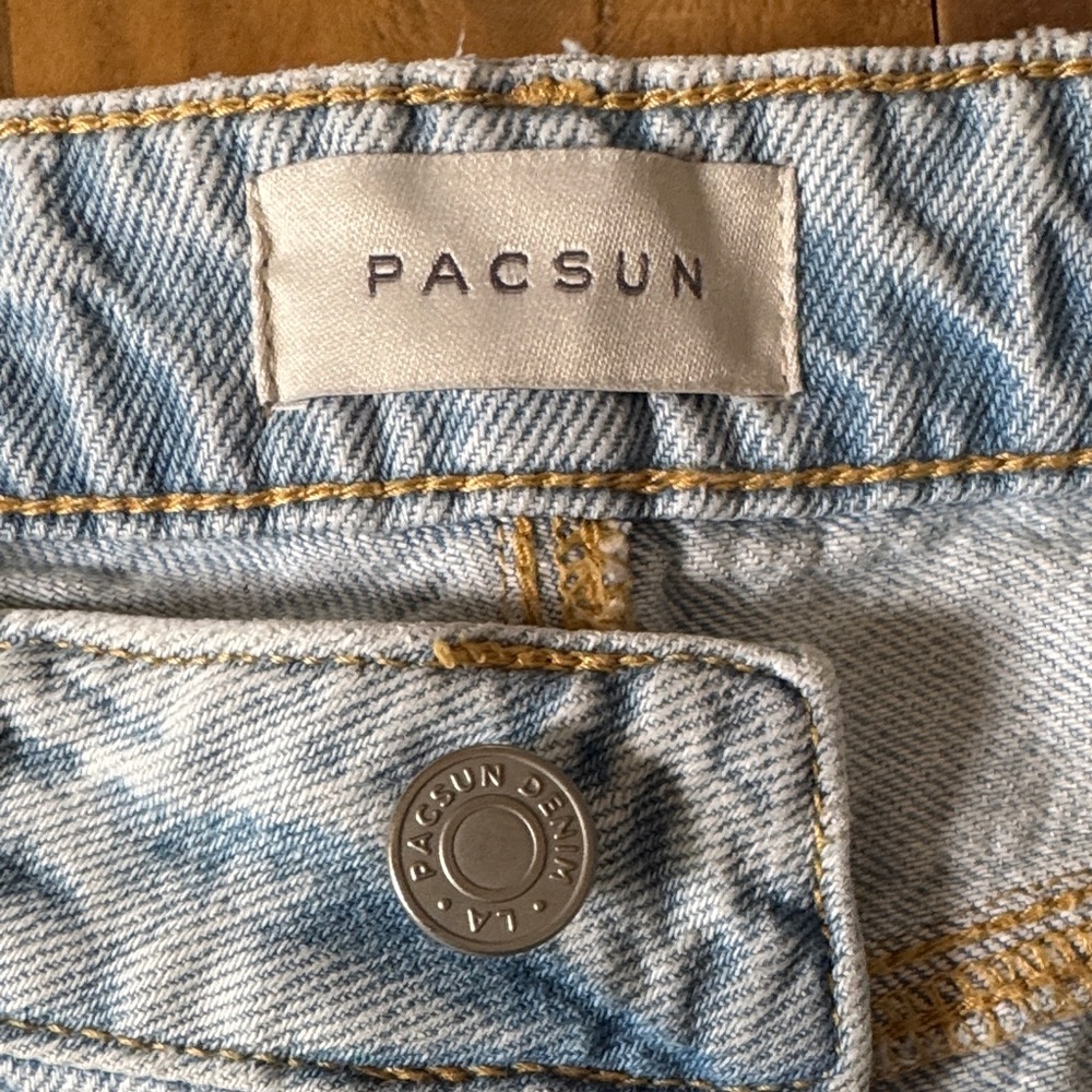 Pac Sun. Zoe Light Blue Women's low rise Girlfriend size 23 Jeans. EUC - Picture 7 of 11